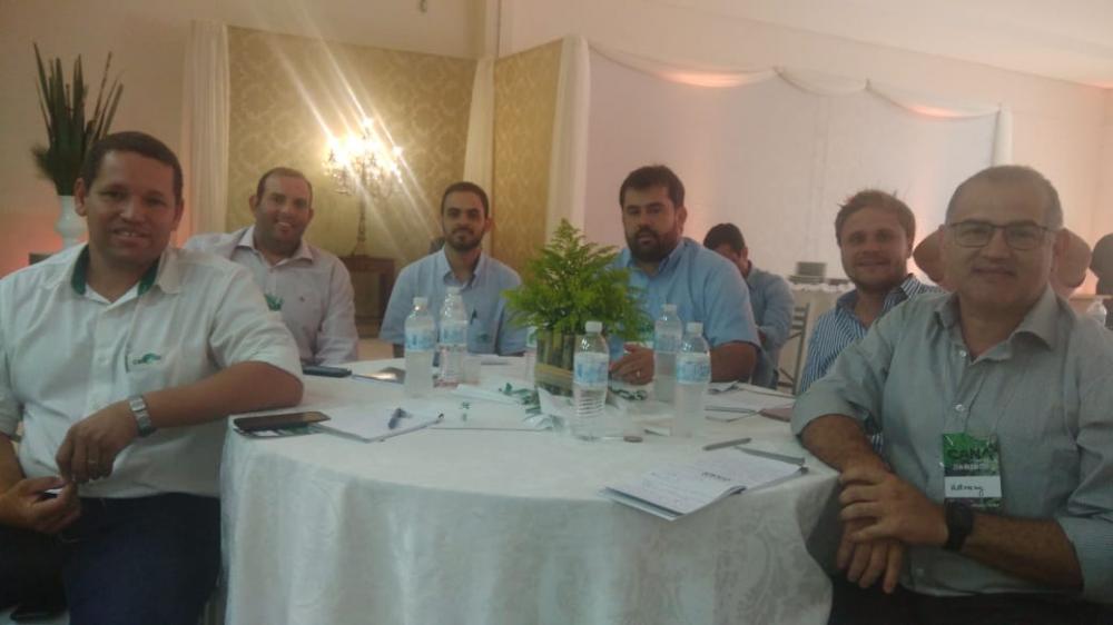 O presidente da ASFORAMA Kellmanny Oliveira e o Diretor Técnico Tadeu Coleti participaram ontem 23/04 do COOPERACANA realizado na cidade Lençóis Paulista.