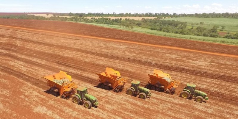 Plantio mecanizado avança e atinge 65,9% da área comercial no Brasil