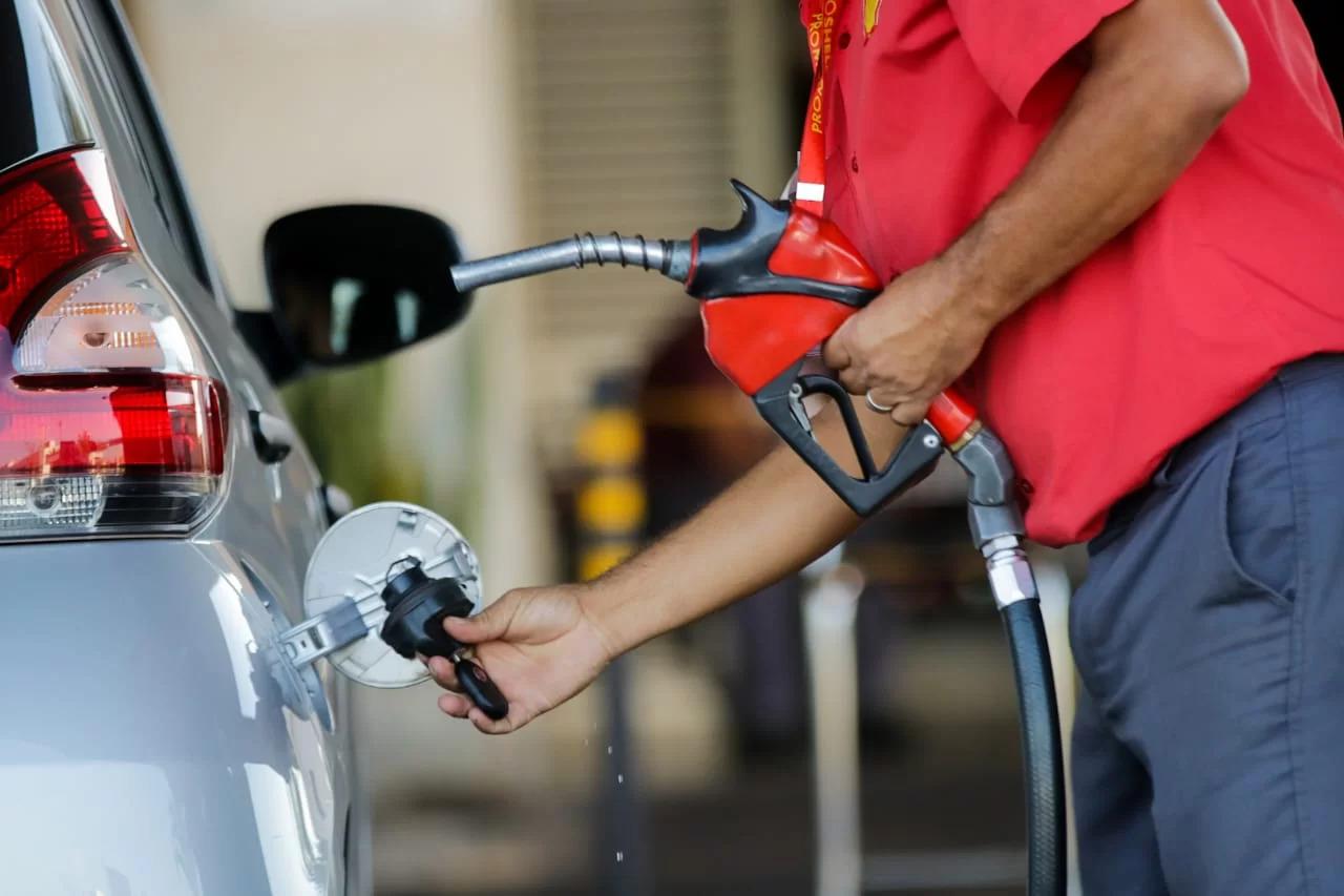 Gasolina sobe 5,47% em BH e região após mudança do ICMS; etanol é vantajoso
